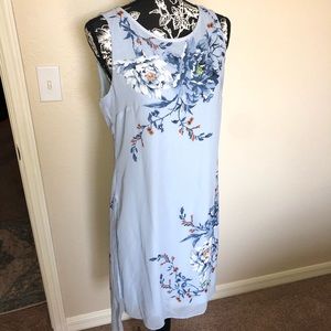 WHITE HOUSE BLACK MARKET BLUE FLORAL MIDI DRESS